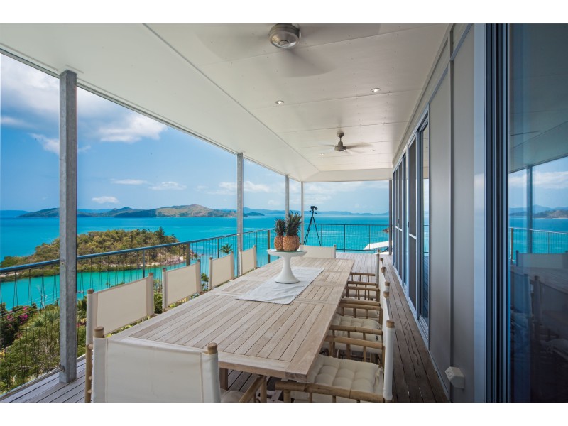 1 Shutehaven Close, Shute Harbour QLD 4802