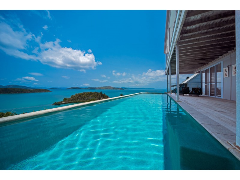 1 Shutehaven Close, Shute Harbour QLD 4802