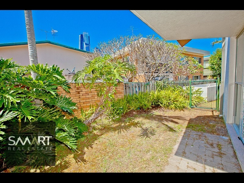 5/15 Weemala Street, Chevron Island QLD 4217