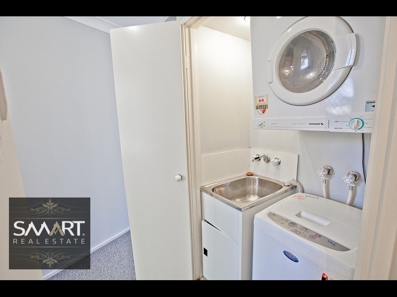 5/15 Weemala Street, Chevron Island QLD 4217