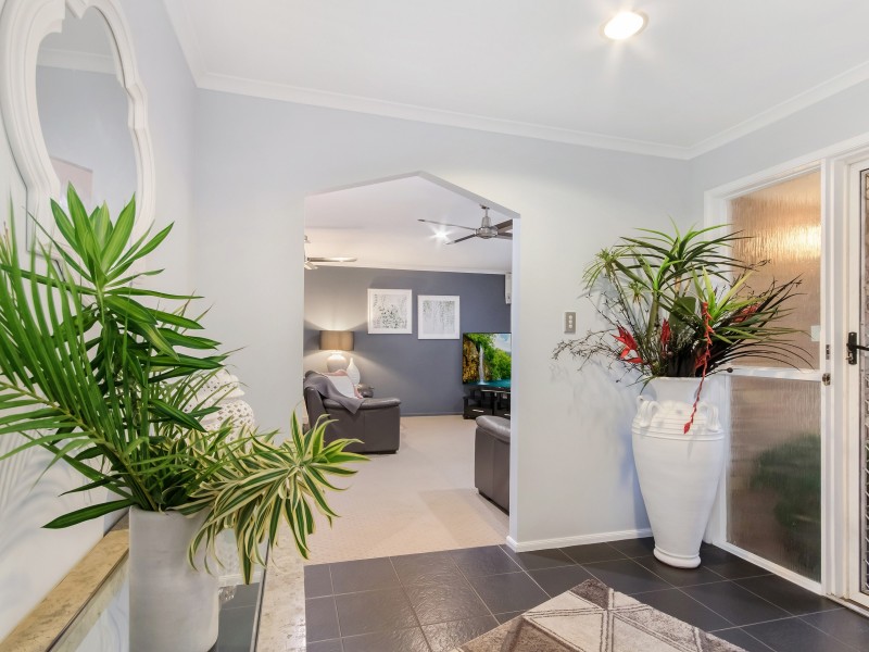 89 Macquarie Avenue, Molendinar QLD 4214