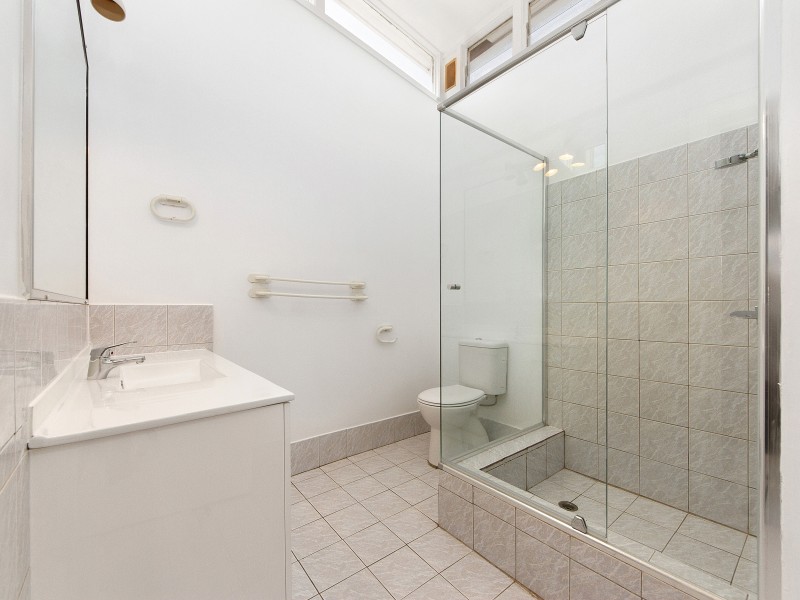 161 Musgrave Avenue, Labrador QLD 4215