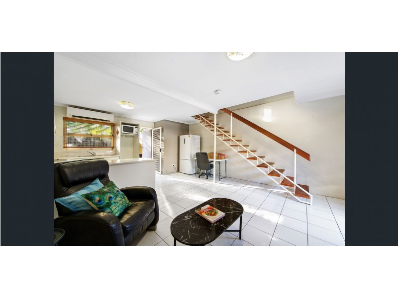 6/10 Stanhill Drive, Chevron Island QLD 4217