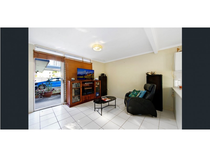 6/10 Stanhill Drive, Chevron Island QLD 4217