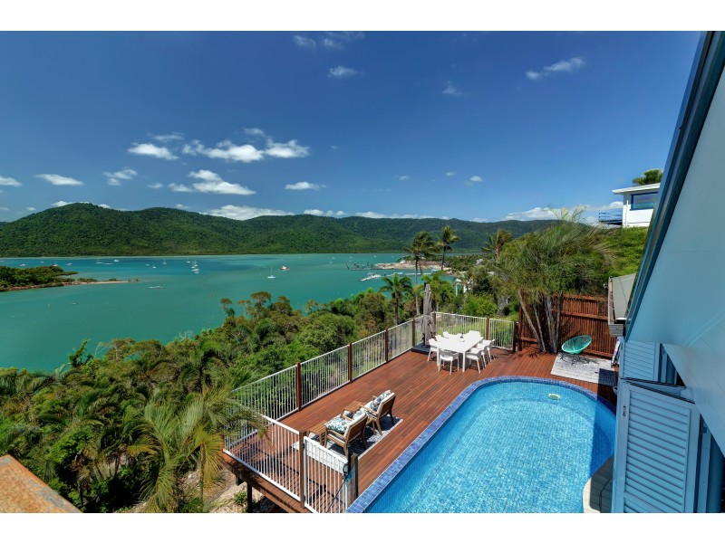 2 Shutehaven Close, Shute Harbour QLD 4802