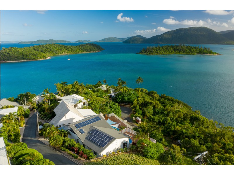2 Shutehaven Close, Shute Harbour QLD 4802