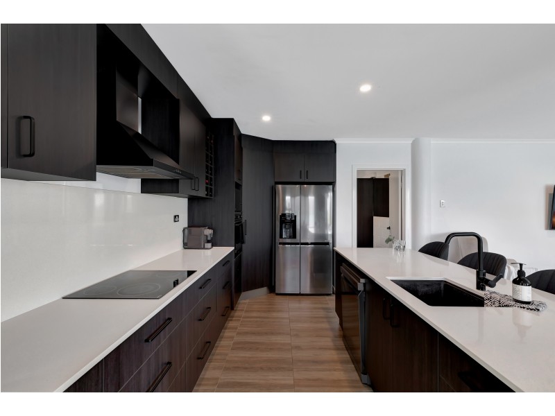 2 Shutehaven Close, Shute Harbour QLD 4802