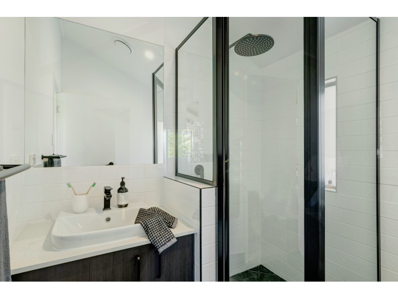 2 Shutehaven Close, Shute Harbour QLD 4802