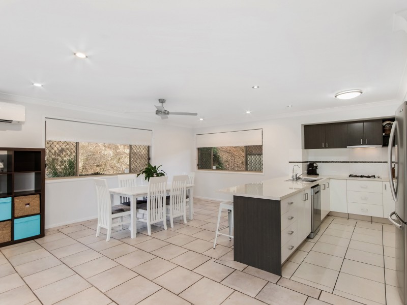 20 Carner Court, Parkwood QLD 4214