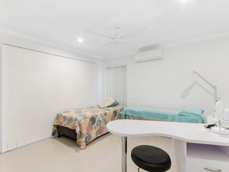 34 Freda Street, Ashmore QLD 4214