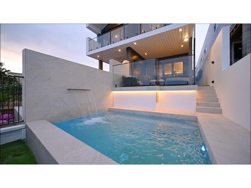 2/9 Terrace Place, Nelly Bay QLD 4819