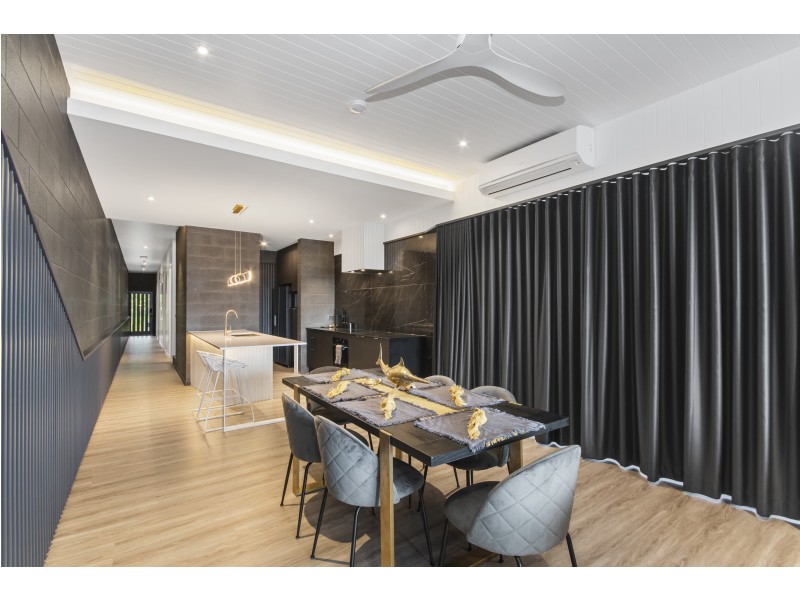 2/9 Terrace Place, Nelly Bay QLD 4819