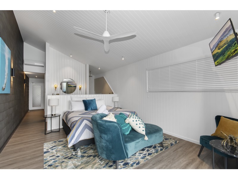 2/9 Terrace Place, Nelly Bay QLD 4819