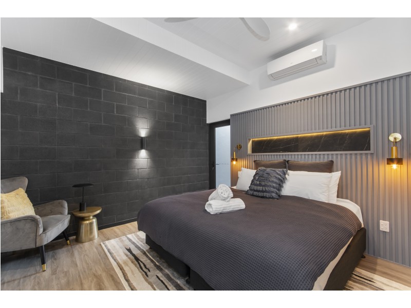 2/9 Terrace Place, Nelly Bay QLD 4819