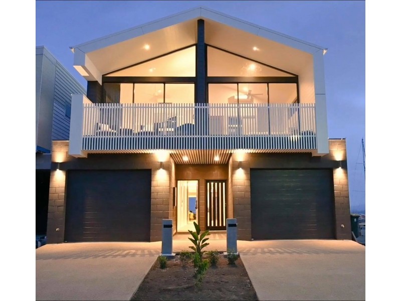 2/9 Terrace Place, Nelly Bay QLD 4819