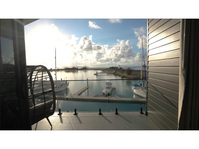 2/9 Terrace Place, Nelly Bay QLD 4819