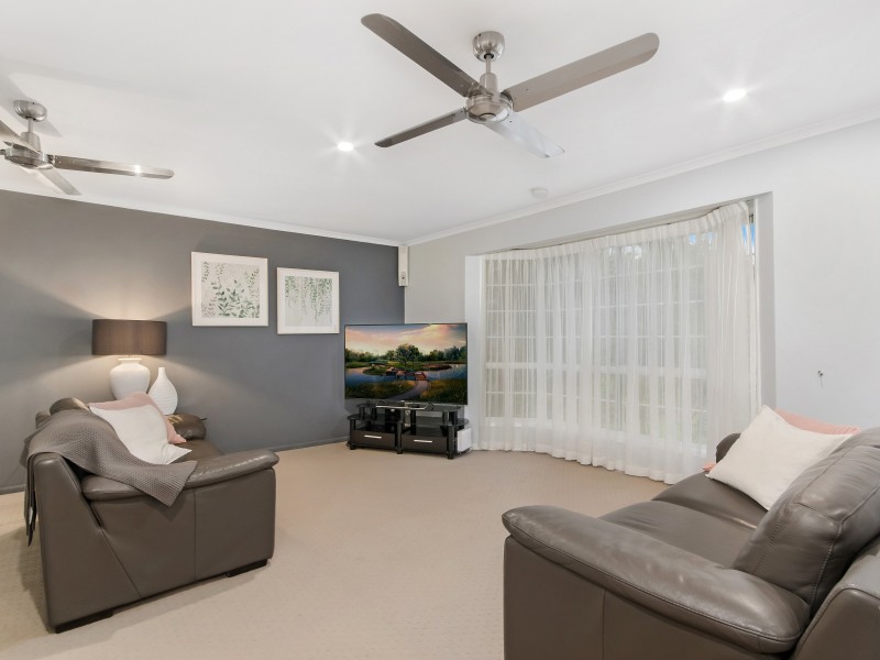 89 Macquarie Avenue, Molendinar QLD 4214