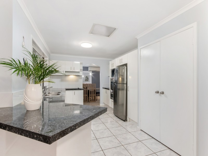 89 Macquarie Avenue, Molendinar QLD 4214