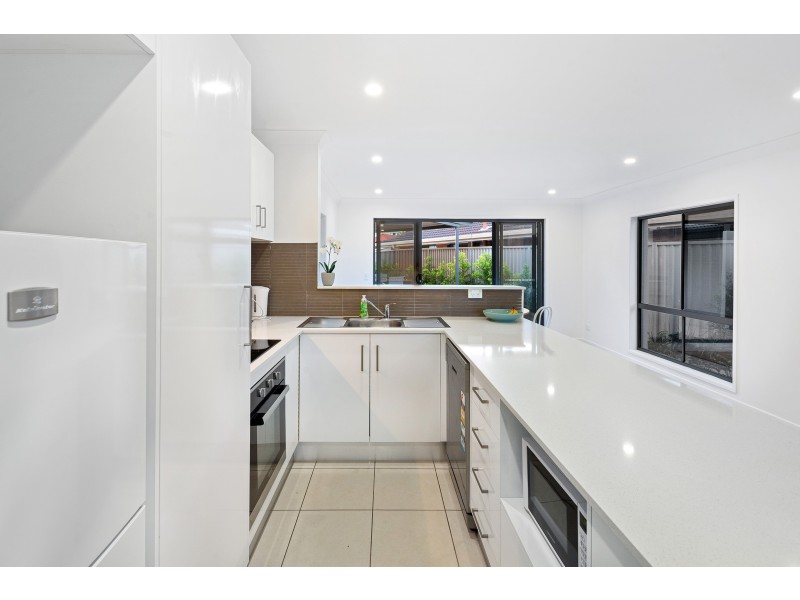 1/8 Inga Avenue, Surfers Paradise QLD 4217