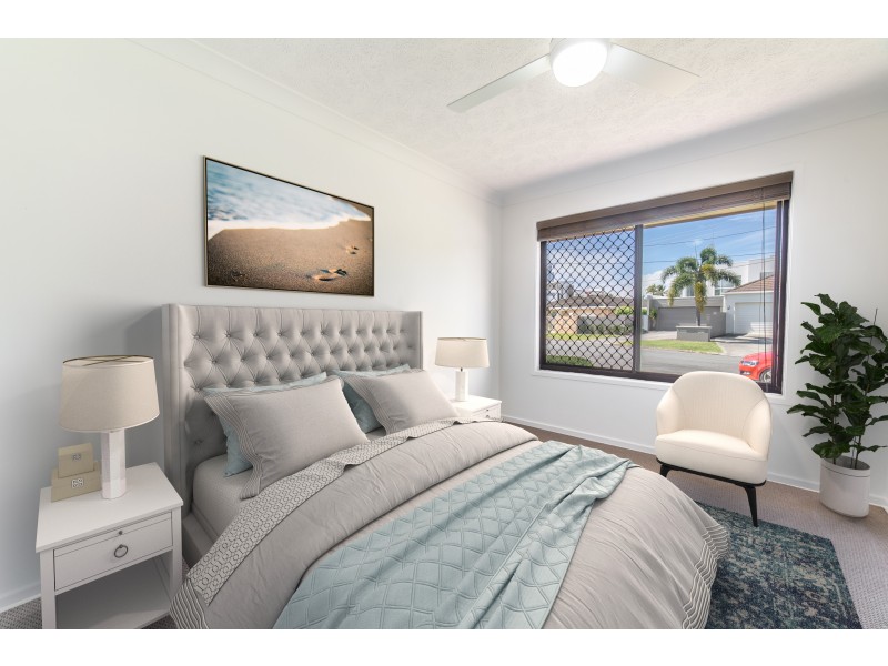 1/8 Inga Avenue, Surfers Paradise QLD 4217