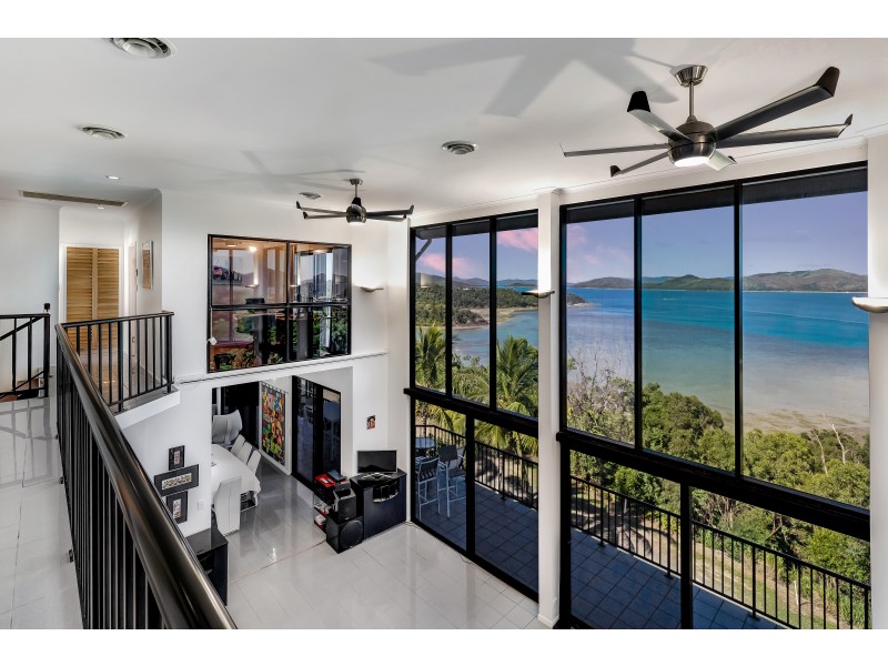 6 Neerim Crescent, Shute Harbour QLD 4802