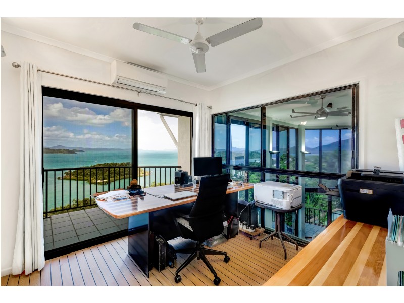 6 Neerim Crescent, Shute Harbour QLD 4802