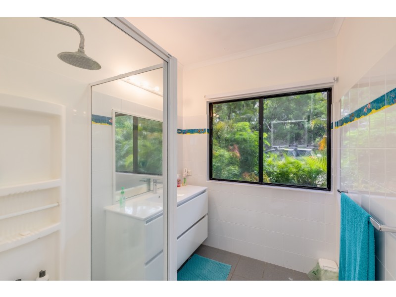 6 Neerim Crescent, Shute Harbour QLD 4802