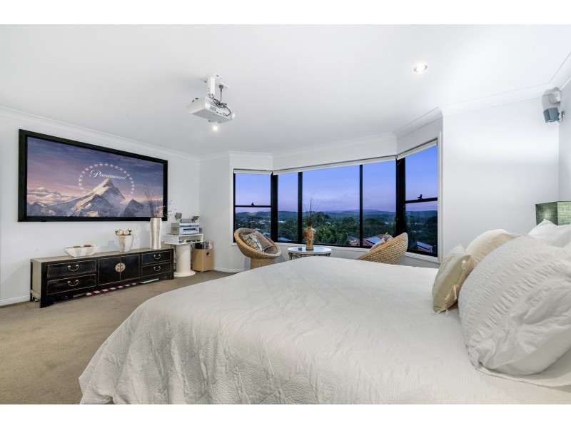 3 Mellissah Crescent, Arundel QLD 4214