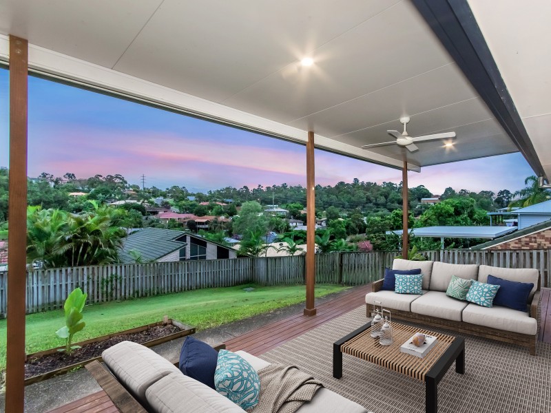 19 Papara Street, Pacific Pines QLD 4211