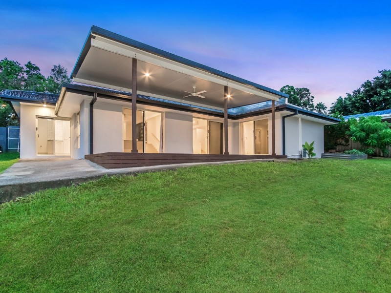 19 Papara Street, Pacific Pines QLD 4211