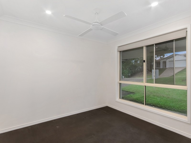 19 Papara Street, Pacific Pines QLD 4211