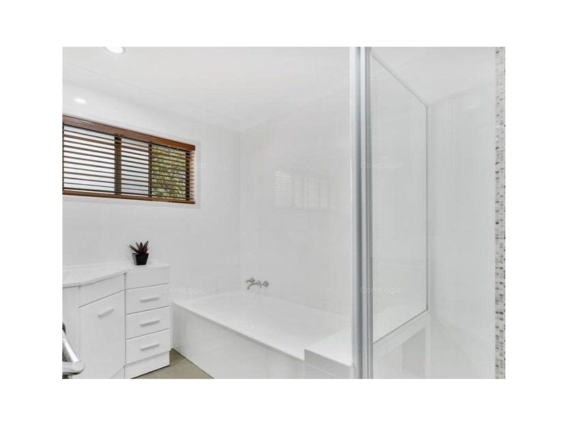 11 Eureka Crescent, Nerang QLD 4211