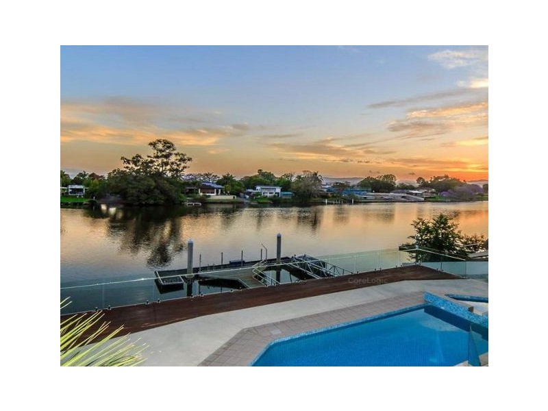 102 Cabana Boulevard, Benowa Waters QLD 4217