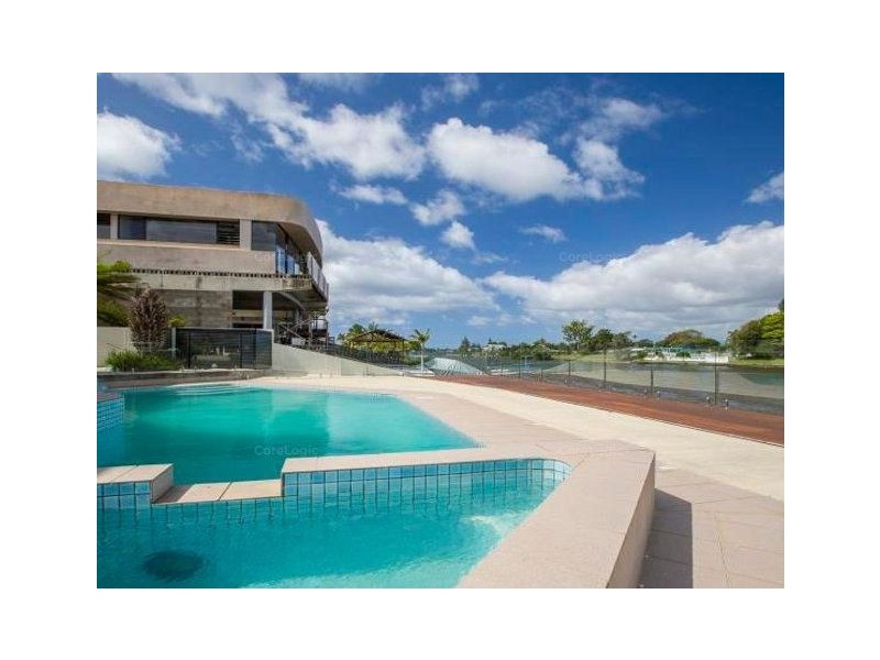102 Cabana Boulevard, Benowa Waters QLD 4217