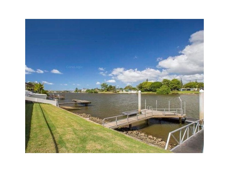 102 Cabana Boulevard, Benowa Waters QLD 4217
