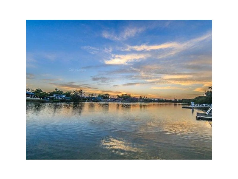102 Cabana Boulevard, Benowa Waters QLD 4217