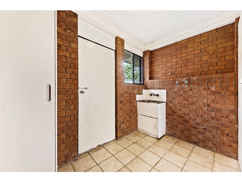 2/57 Bundall Road, Bundall QLD 4217