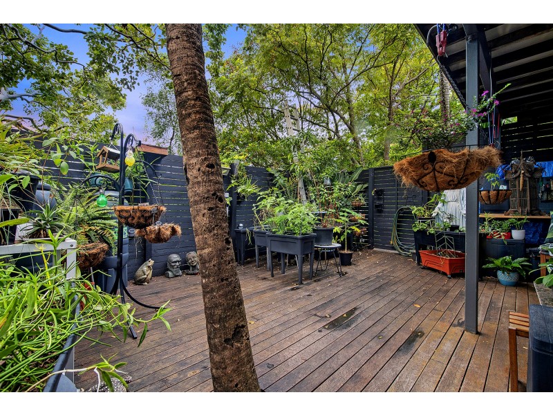 1/11 Eureka Crescent, Nerang QLD 4211