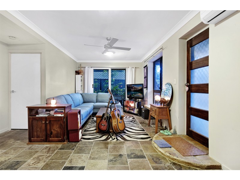 1/11 Eureka Crescent, Nerang QLD 4211