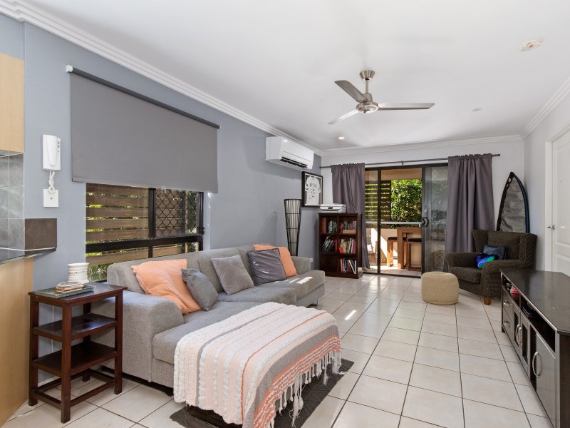 4/1996 Gold Coast Highway, Miami QLD 4220