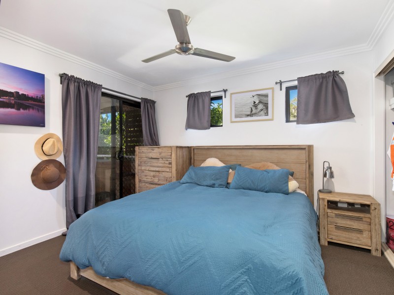 4/1996 Gold Coast Highway, Miami QLD 4220