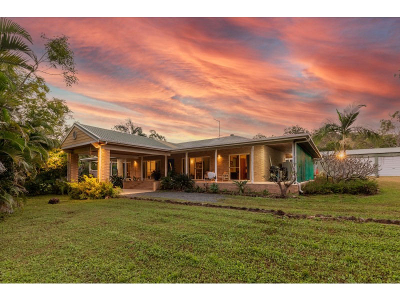 106 Hydeaway Bay Drive, Cape Gloucester QLD 4800