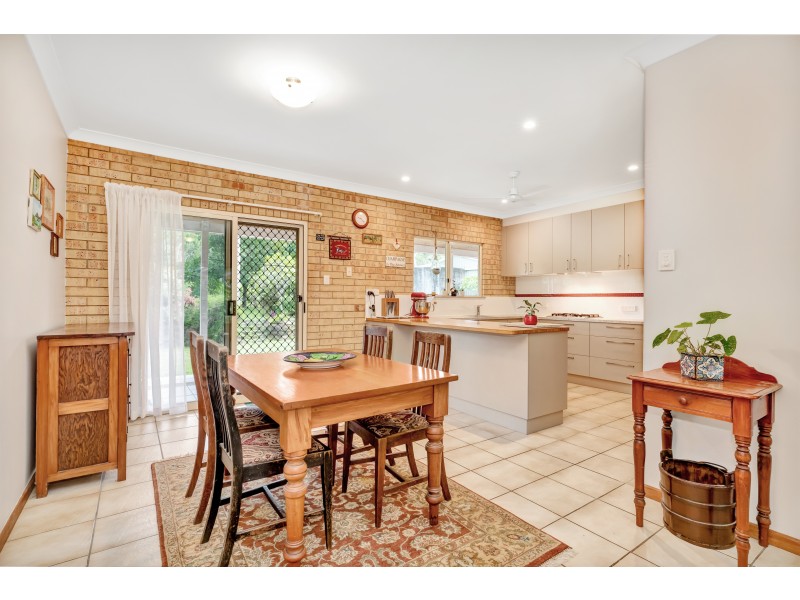 106 Hydeaway Bay Drive, Cape Gloucester QLD 4800