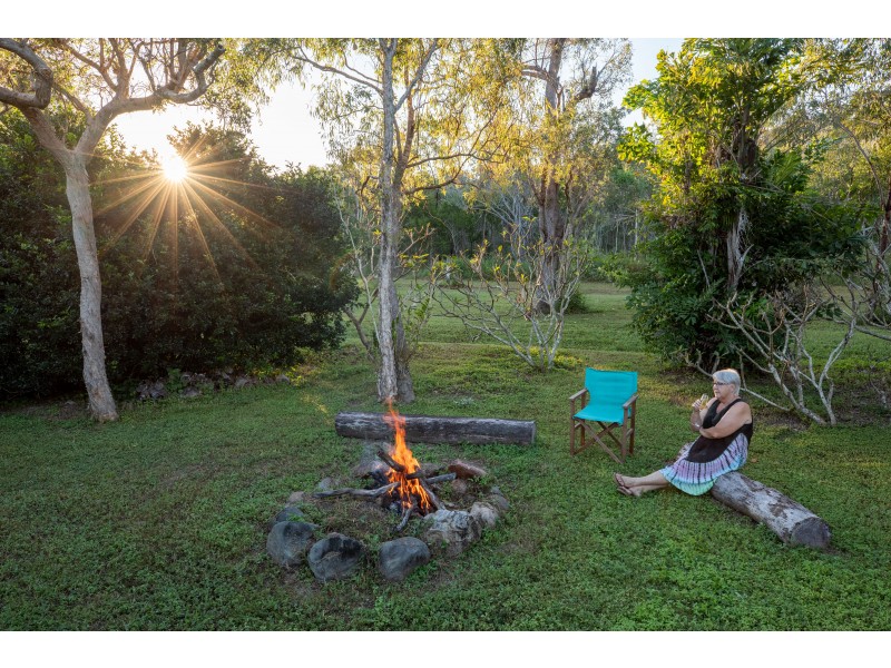 106 Hydeaway Bay Drive, Cape Gloucester QLD 4800