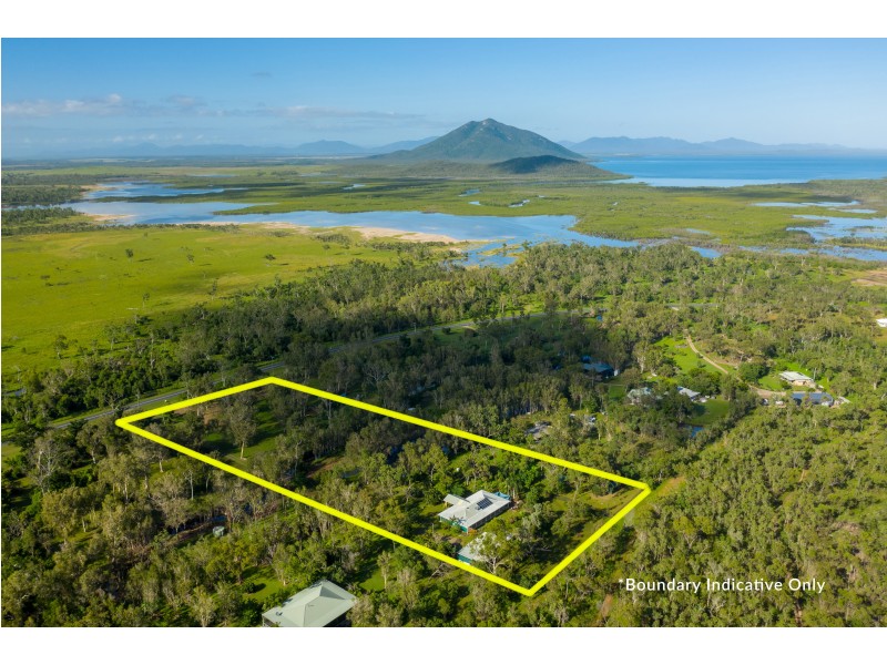 106 Hydeaway Bay Drive, Cape Gloucester QLD 4800