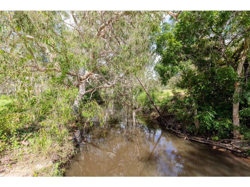 106 Hydeaway Bay Drive, Cape Gloucester QLD 4800