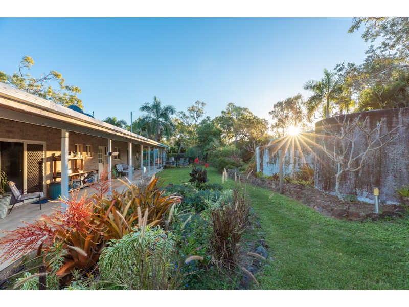 106 Hydeaway Bay Drive, Cape Gloucester QLD 4800