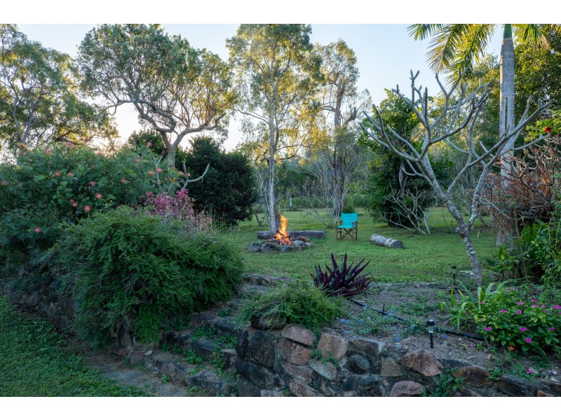 106 Hydeaway Bay Drive, Cape Gloucester QLD 4800
