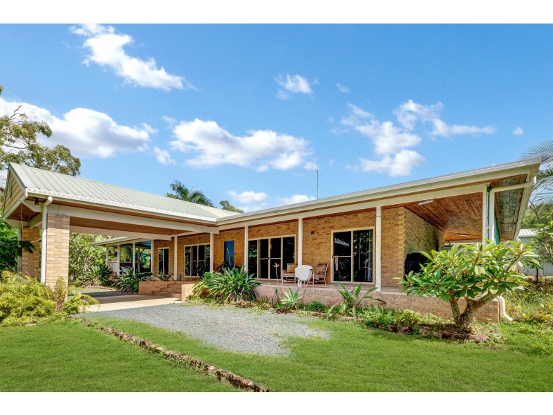 106 Hydeaway Bay Drive, Cape Gloucester QLD 4800