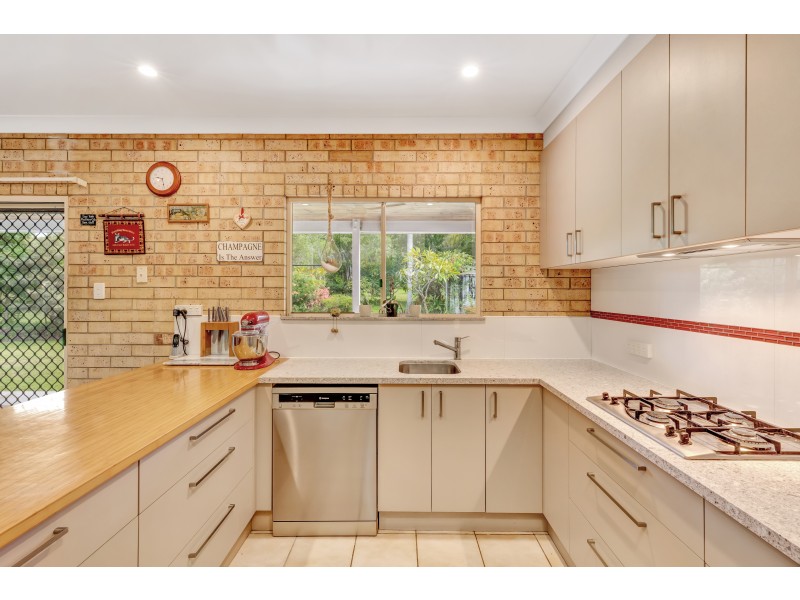 106 Hydeaway Bay Drive, Cape Gloucester QLD 4800